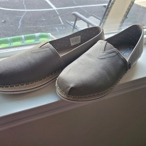 Bob's slip on shoes